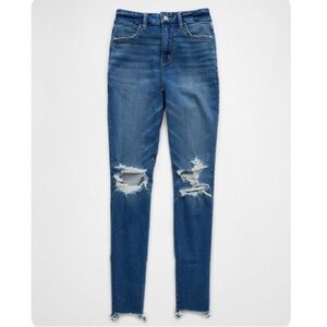 AE Next Level Curvy Ripped High
Waisted Jegging